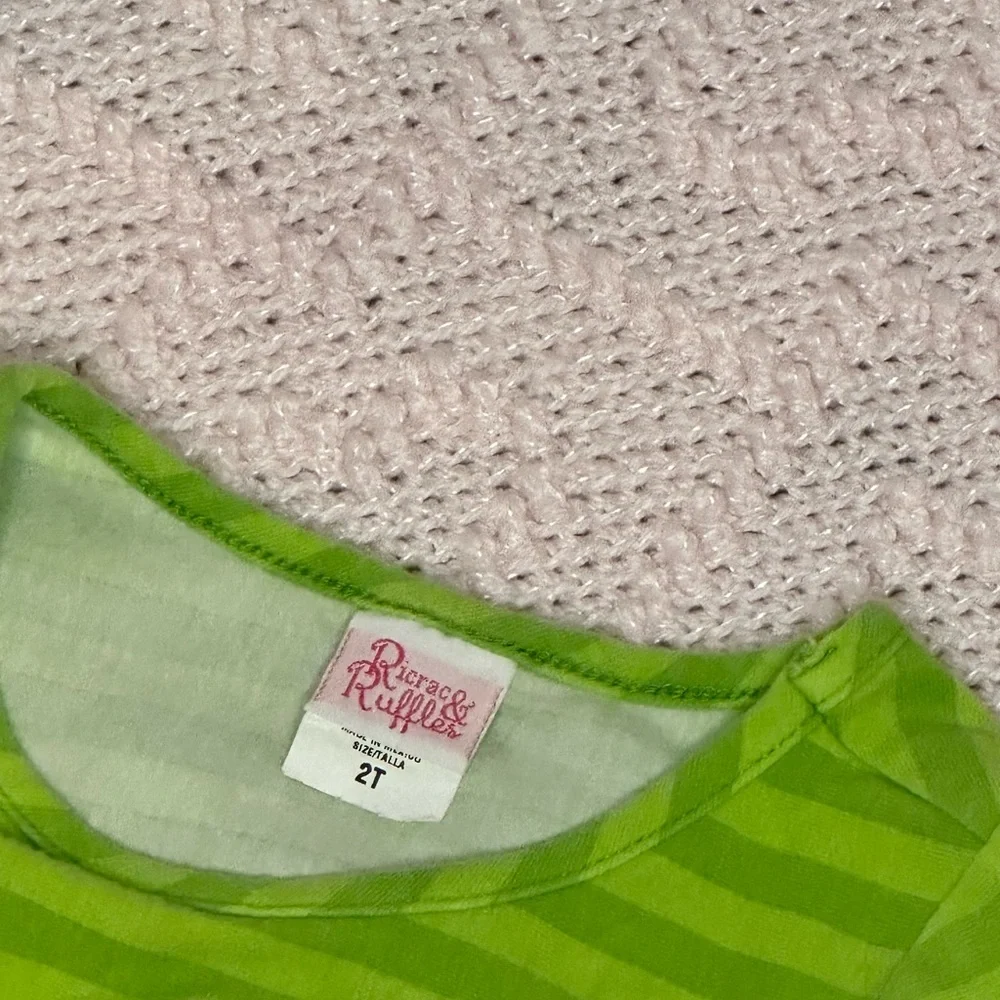 Ric Rac & Ruffles Christmas top - Picture 3 of 3